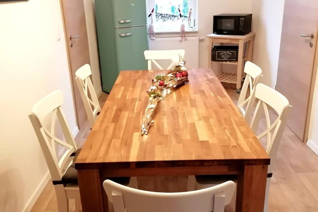 Fewo Im Lehm-Fachwerkhaus Erfurt Mit 3 Einzelnen Schlafzimmern Je Mit Tv מראה חיצוני תמונה